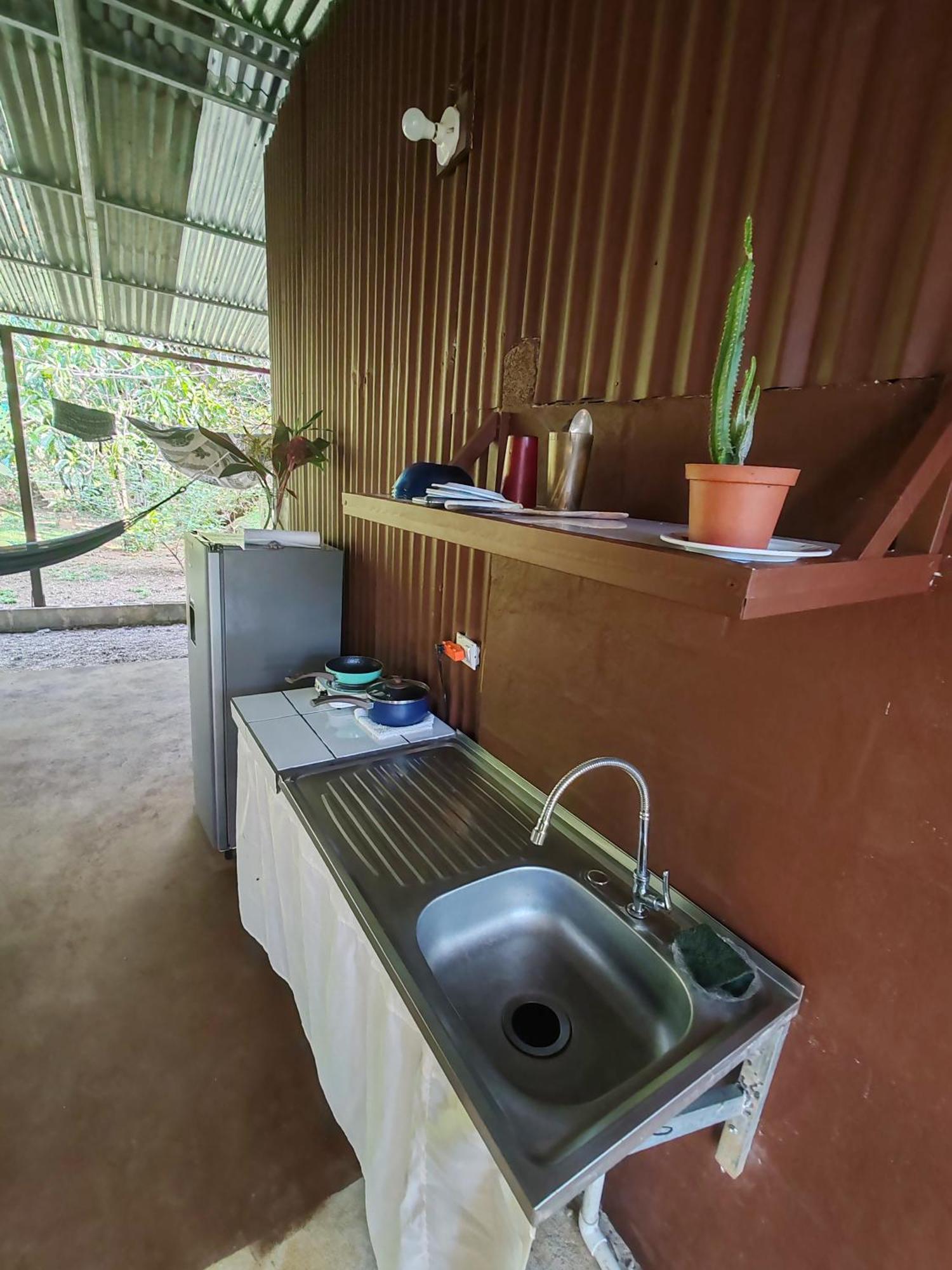 Cabinas De Ana Drakes Bay Екстериор снимка